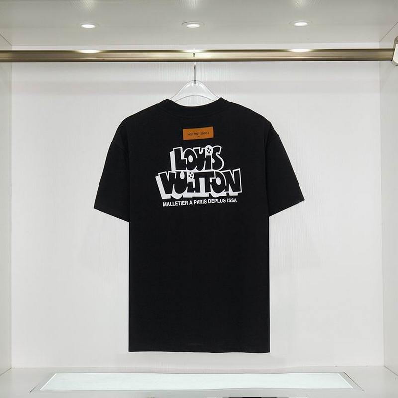 Louis Vuitton Men's T-shirts 697